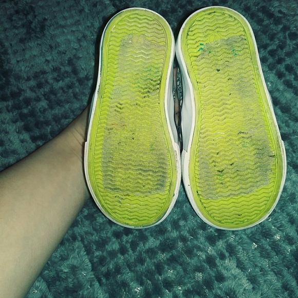 Joe Boxer glow in the dark slip on sneakers - Picture 5 of 5
